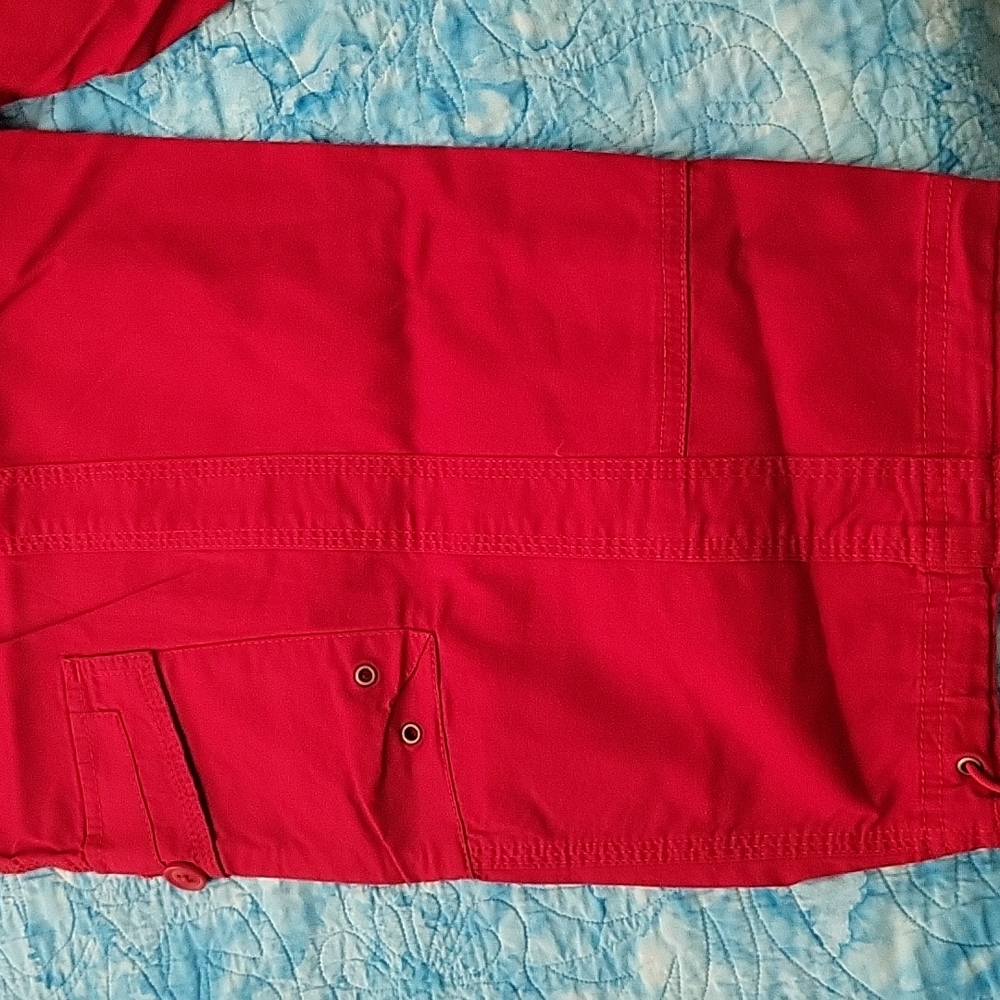STYLE &CO Size 16 Red Cargo Capri - Picture 3 of 5